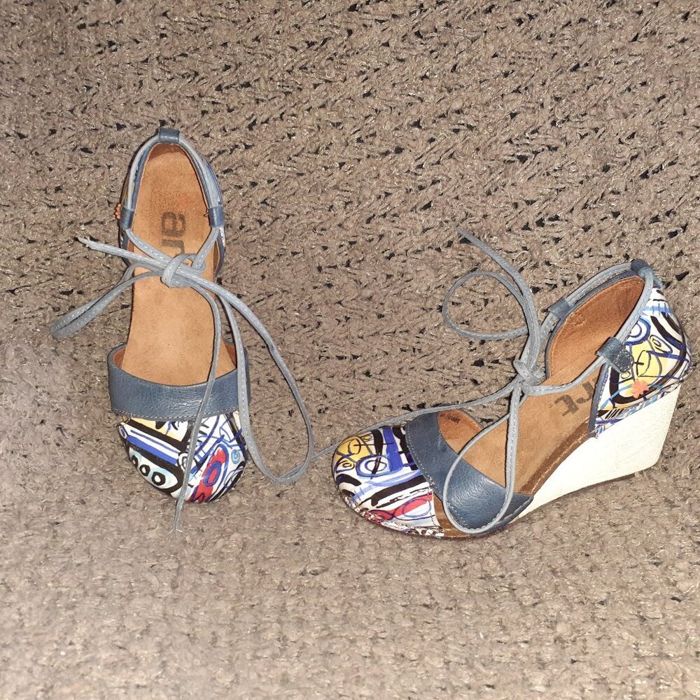 THE ART COMPANY-Gaucho Bonelyema-Graffiti Pattern Patent Leather-Ankle Ties-Sz36
